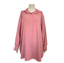 Chemise en tissu 100% polyester avec bouton sur la manche