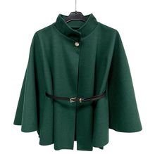 Poncho à col montant avec ceinture pour cintrer la taille