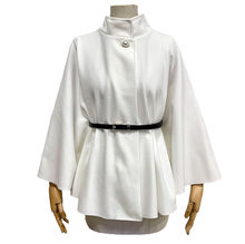 Poncho à col montant avec ceinture pour cintrer la taille