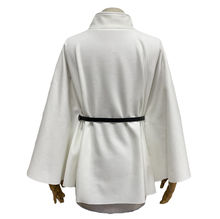 Poncho à col montant avec ceinture pour cintrer la taille