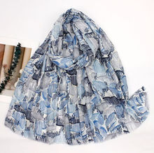 Écharpe mi-viscose mi-coton à imprimé motif fleurs de lys sauvage - 12 pièces