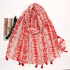 Écharpe en coton et viscose à imprimé graphique avec des pompons - 3 pièces