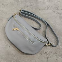 Sac banane en cuir grainé à 2 compartiments distincts zippés