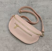 Sac banane en cuir grainé à 2 compartiments distincts zippés