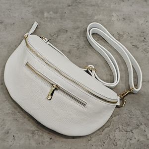 Sac banane en cuir grainé à 2 compartiments distincts zippés