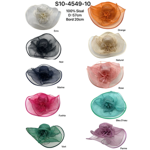 Chapeau capeline de mariage en sisal décoré d'une fleur