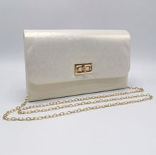 Sac à main pochette à rabat avec fermeture en tourniquet