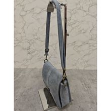 Sac bandoulière en croûte de cuir avec rabat magnétique