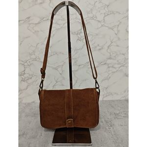 Sac bandoulière en croûte de cuir avec rabat magnétique