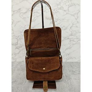 Sac bandoulière en croûte de cuir avec rabat magnétique