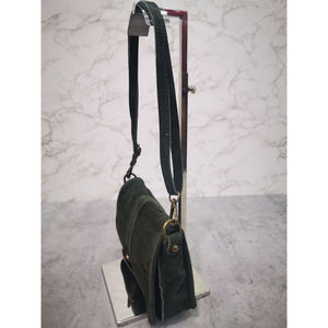 Sac bandoulière en croûte de cuir avec rabat magnétique
