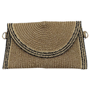 Pochette en papier tressé métallisé sublimée de détail contrasté