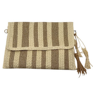 Pochette au tressage en papier à motif de rayures verticales