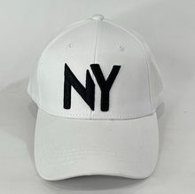 Casquette unie pour enfant ornée de la broderie "NY" à l’avant