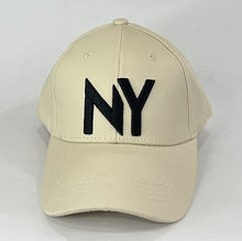 Casquette unie pour enfant ornée de la broderie "NY" à l’avant
