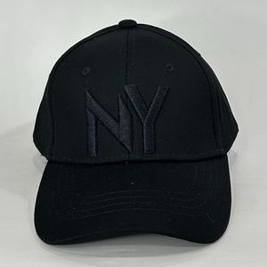 Casquette unie pour enfant ornée de la broderie "NY" à l’avant