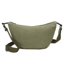 Sac en velours côtelé porté en bandoulière à fermeture zippée