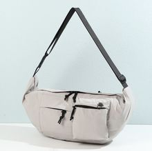 Sac bandoulière 100 % toile ultra léger à multiples poches