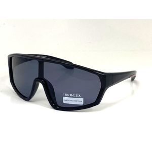 Lunettes de soleil de sport enfant design monobloc look futuriste