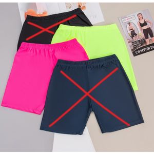 Short stretch en coupe cycliste près du corps et taille élastiquée