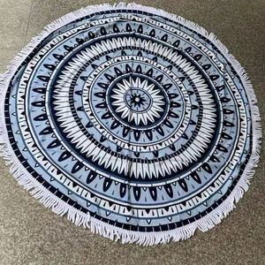 Tapis de plage rond imprimé fantaisie avec franges décoratives