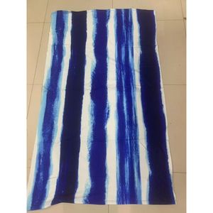 Serviette de plage douce à double fonctionnalité comme tapis