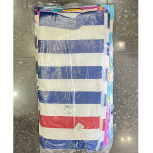 Serviette de plage imprimé au design 2-en-1 idéale en tapis