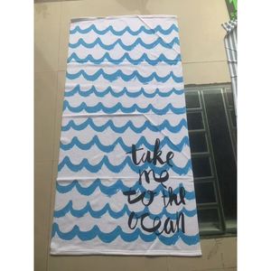 Serviette de plage imprimé au design 2-en-1 idéale en tapis