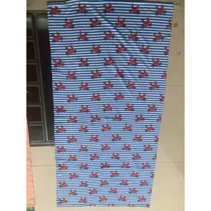 Serviette de plage imprimé au design 2-en-1 idéale en tapis