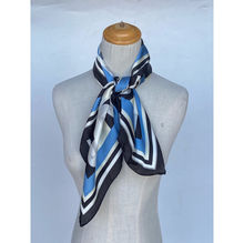 Foulard Carré à Motifs Géométriques