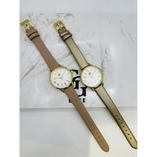 Montre ronde dorée avec cadran blanc 37 mm en chiffres arabes