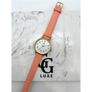 Montre ronde dorée avec cadran blanc 37 mm en chiffres arabes