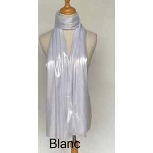 Écharpe brillante effet métallisé – élégance lumineuse en 100% viscose