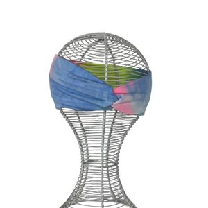 Bandeau twisté à l’avant avec décor d’un motif tie dye éclatant