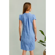 Robe 100 % Lin à Fines Rayures – Élégance Naturelle au Quotidien