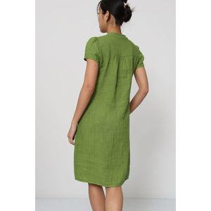 Robe 100 % Lin à Fines Rayures – Élégance Naturelle au Quotidien