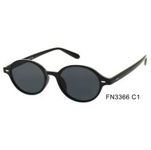 Lunettes de soleil femme de forme ronde avec des verres teintés