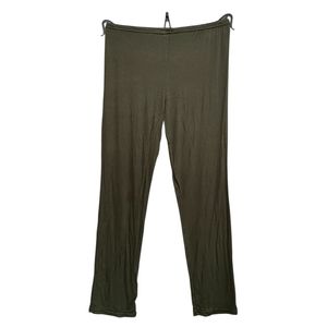Legging d'une coupe capri fait de tissu uni en viscose stretch