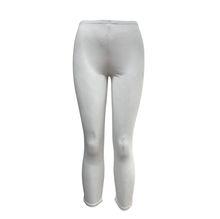 Legging d'une coupe capri fait de tissu uni en viscose stretch