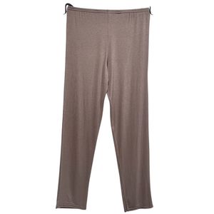 Legging d'une coupe capri fait de tissu uni en viscose stretch
