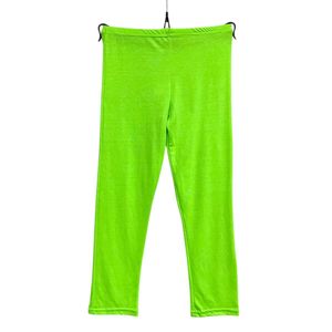 Legging d'une coupe capri fait de tissu uni en viscose stretch