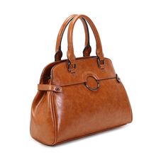 Sac à main cabas avec un décor frontal à anneau métallique