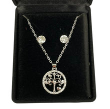 Coffret avec collier pendentif arbre de vie à contour strass + boucles d'oreilles puces