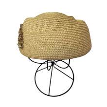 Chapeau en papier à ornement latéral en cristaux scintillants