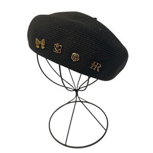 Béret en paille de papier avec des mini-embellissements dorés