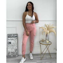 Pantalon cargo taille froncée avec élastique et 3 boutons décoratifs