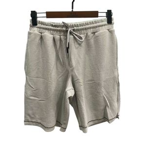 Ensemble t-shirt col rond et bermuda