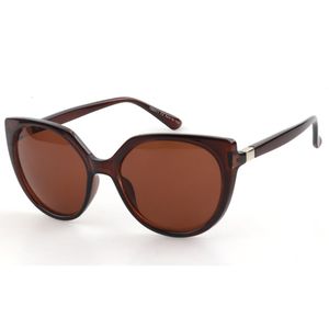 Lunettes anti-UV style "œil de chat" avec un petit insert  métallique