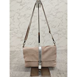 Sac bandoulière zippé en cuir toucher daim à fermeture par rabat aimanté