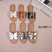 Mule en simili cuir effet croco détails clous sur la semelle taille 36-41